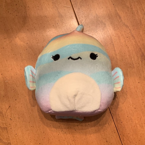 Kelly toys original squishmellows water crew, like new, in box, smoke free home - Picture 7 of 15